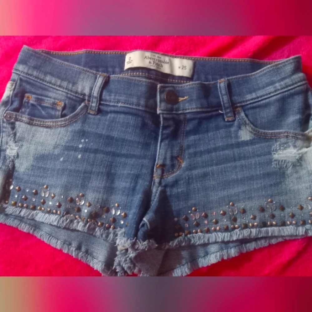 Abercrombie studded shorts size 0